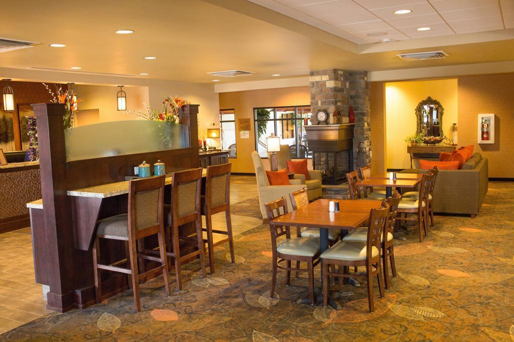 Little Missouri Inn & Suites New Town Eksteriør billede