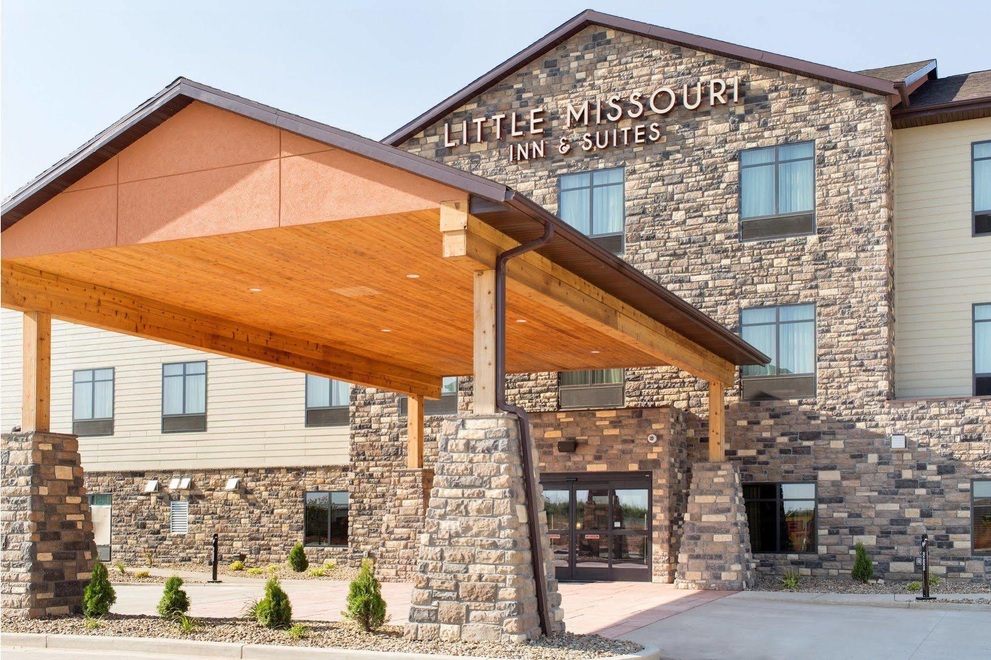 Little Missouri Inn & Suites New Town Eksteriør billede