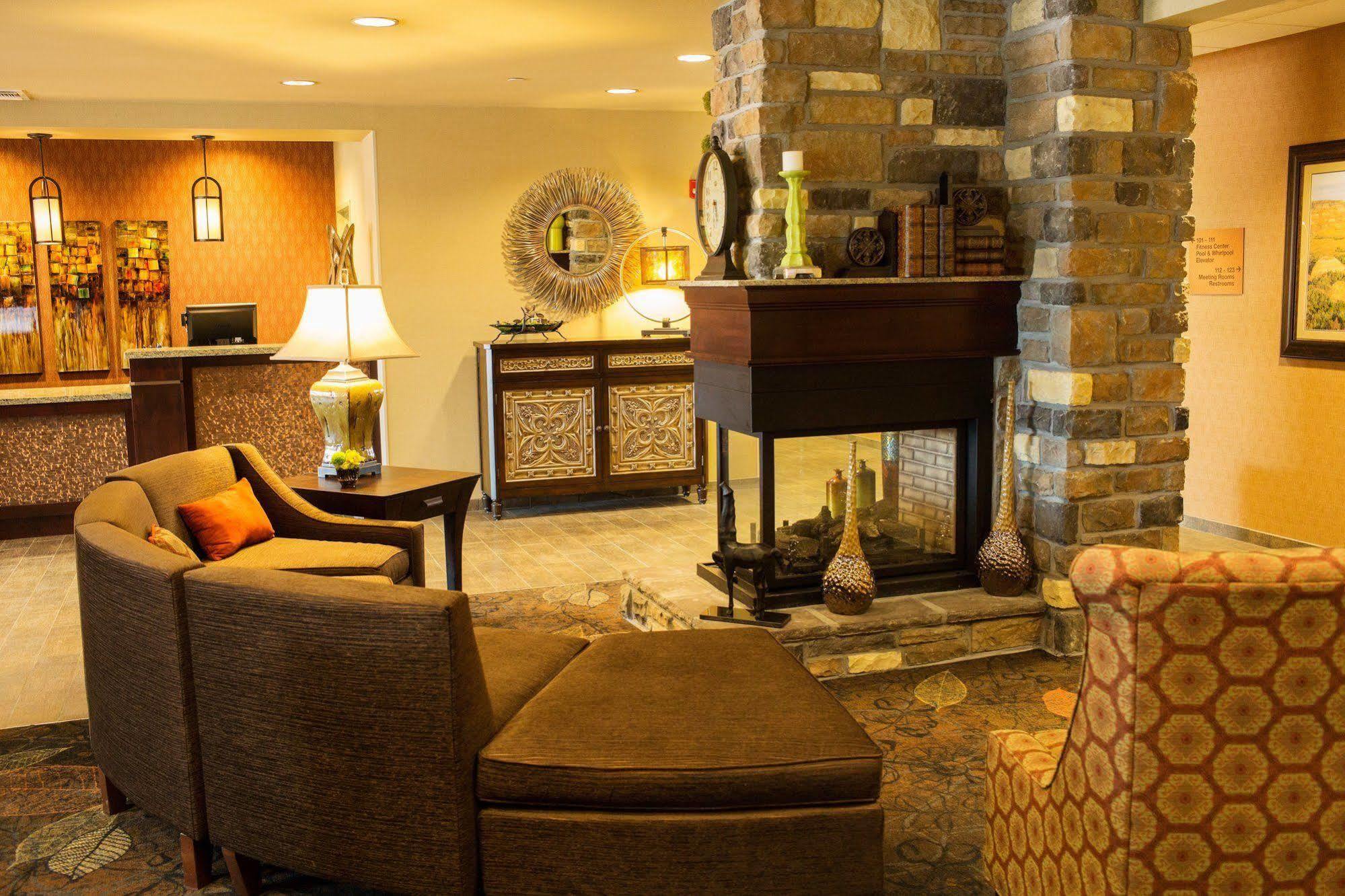 Little Missouri Inn & Suites New Town Eksteriør billede