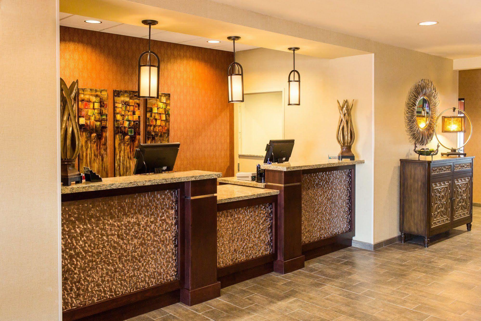 Little Missouri Inn & Suites New Town Eksteriør billede